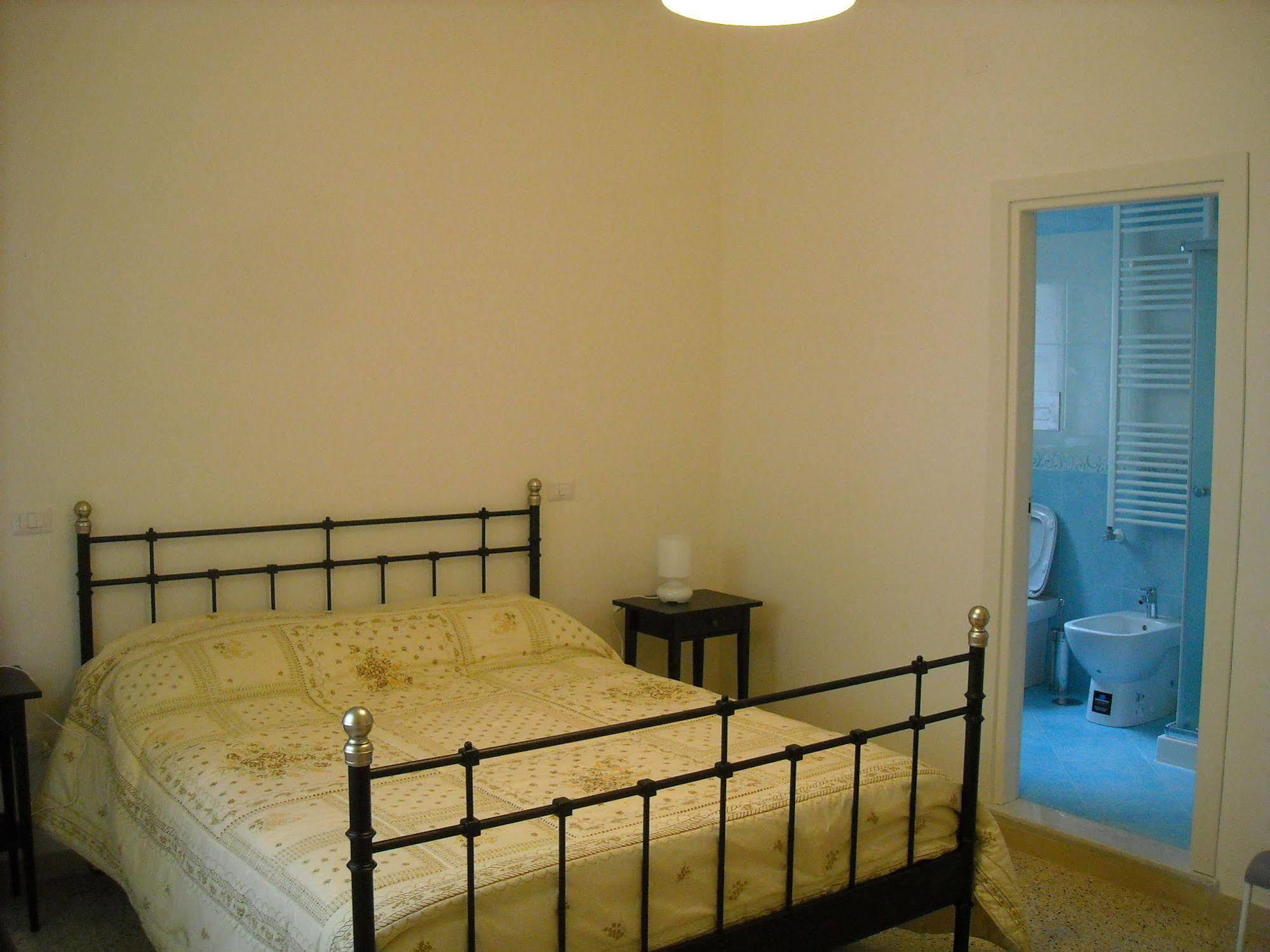 Domus Aurea Bed & Breakfast Napoli Eksteriør bilde
